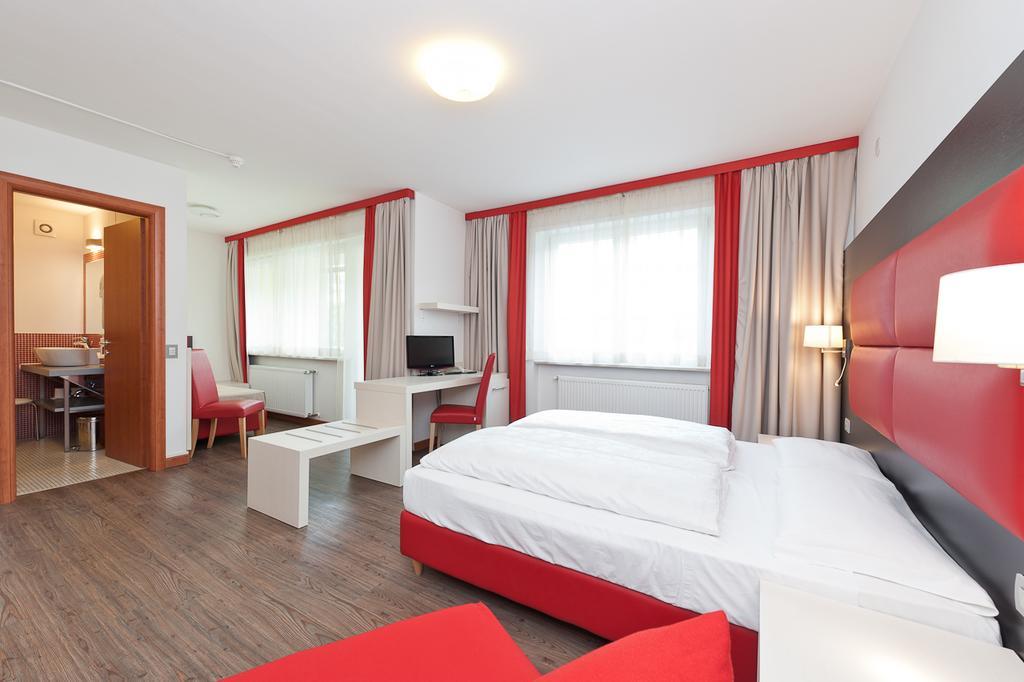 Hotel Baranci San Candido Zewnętrze zdjęcie