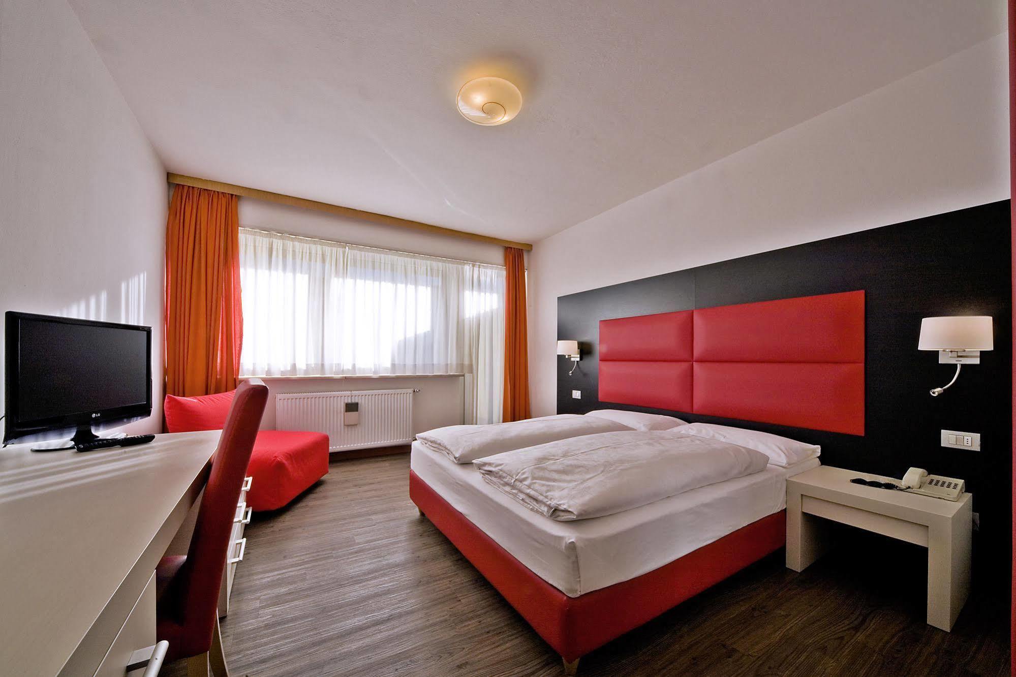 Hotel Baranci San Candido Zewnętrze zdjęcie